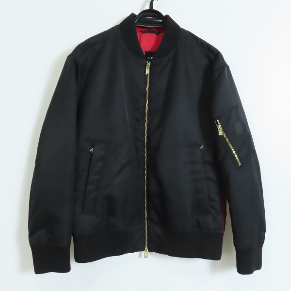 実際に弊社で買取させて頂いた【JPタグ】HUGO BOSS/ヒューゴボス Regular-Fit Jacket With Contrast Side Panels 中綿ジャケット 10221864 01/46