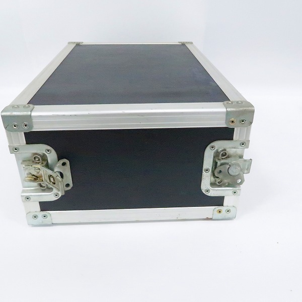 実際に弊社で買取させて頂いたノーブランド 4U ラックケース エフェクターケースの画像 5枚目