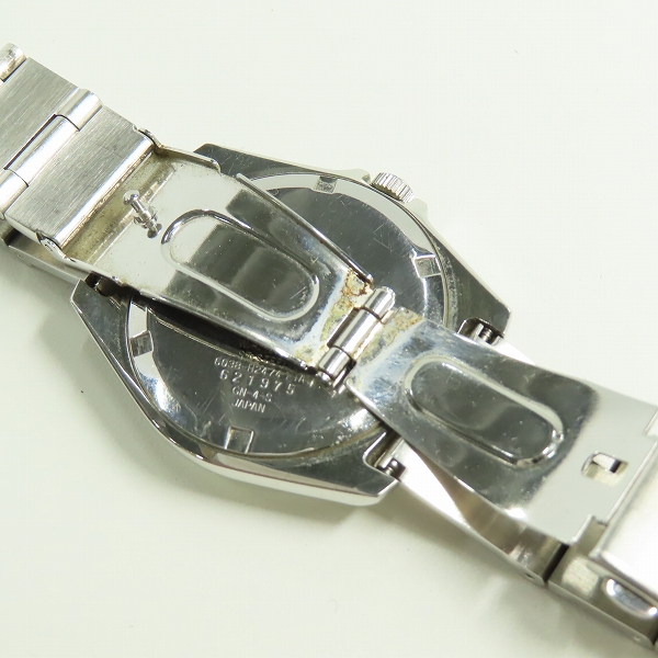 実際に弊社で買取させて頂いたPaul Smith/ポールスミス メタルバンド クオーツ腕時計 6038-H24741 TA【動作未確認】の画像 3枚目