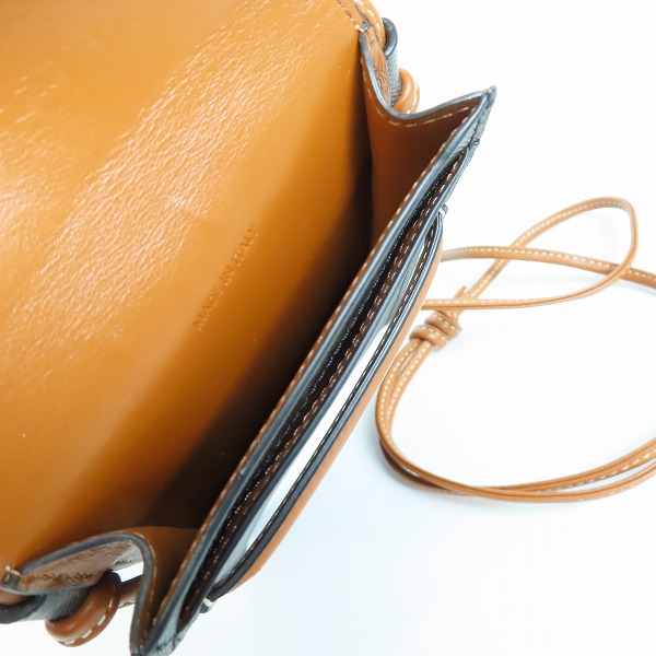 実際に弊社で買取させて頂いたCELINE/セリーヌ マカダム柄 フォンポーチの画像 4枚目