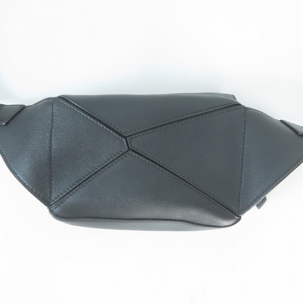 実際に弊社で買取させて頂いたLOEWE/ロエベ パズル バムバッグ ミニ ショルダー/ボディーバッグの画像 2枚目