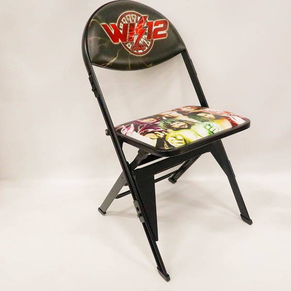 実際に弊社で買取させて頂いた★新日本プロレス 東京ドーム WK12 折り畳み式イス チェア
