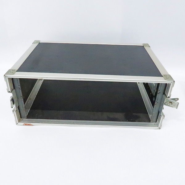 実際に弊社で買取させて頂いたノーブランド 4U ラックケース エフェクターケースの画像 2枚目