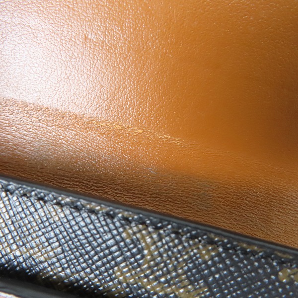 実際に弊社で買取させて頂いたCELINE/セリーヌ マカダム柄 トリオンフ スモールトリフォールド コンパクト/ミニ ウォレット 3つ折り財布の画像 6枚目