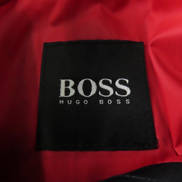 実際に弊社で買取させて頂いた【JPタグ】HUGO BOSS/ヒューゴボス Regular-Fit Jacket With Contrast Side Panels 中綿ジャケット 10221864 01/46の画像 2枚目