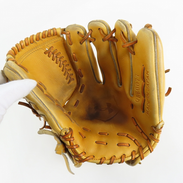 実際に弊社で買取させて頂いたUNDER ARMOUR/アンダーアーマー 硬式  右投げ 投手用 グローブ/グラブ QBB0077の画像 2枚目