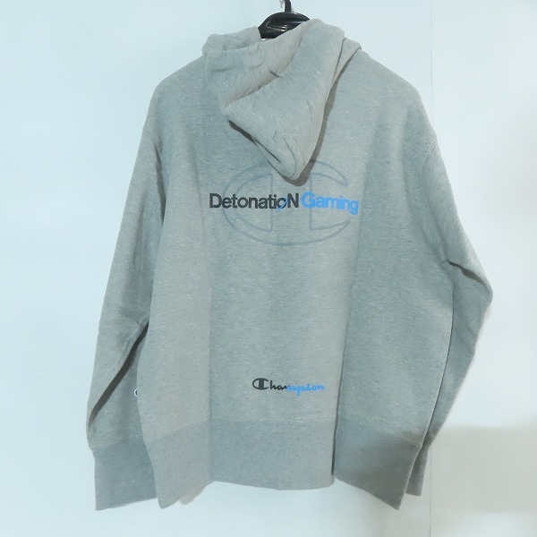 実際に弊社で買取させて頂いた(3)【未使用】DNG DetonatioN Gaming × Champion/チャンピオン フーデッドスウェットパーカー C8-TE101/Lの画像 1枚目