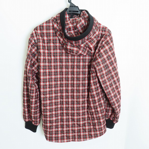 実際に弊社で買取させて頂いたBURBERRY/バーバリー 中綿 キルティング ブルゾン フード ジャケット 4565615/XSの画像 1枚目
