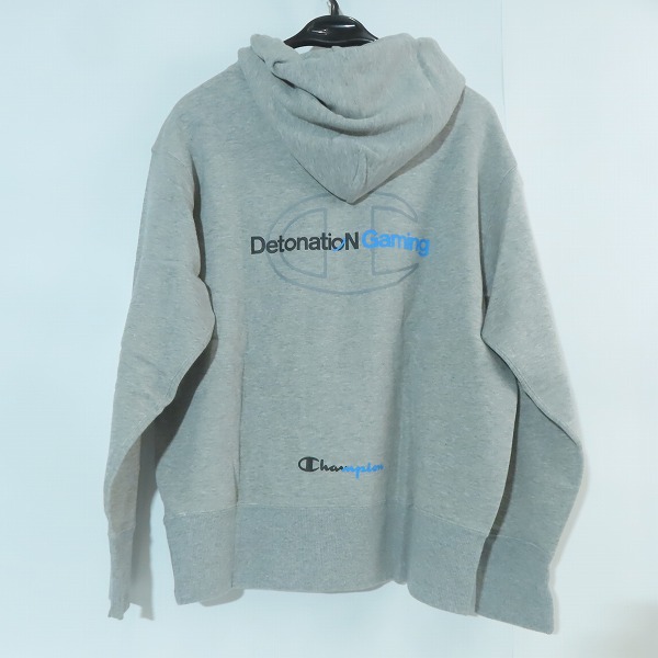 実際に弊社で買取させて頂いた(1)【未使用】DNG DetonatioN Gaming × Champion/チャンピオン フーデッドスウェットパーカー C8-TE101/Lの画像 1枚目
