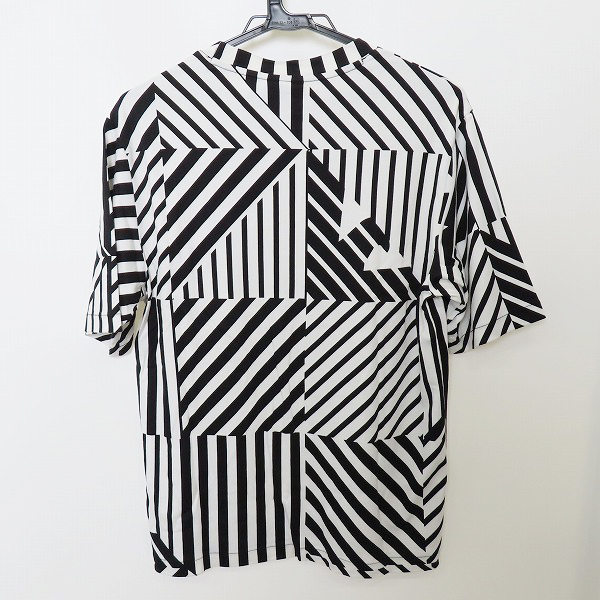 実際に弊社で買取させて頂いたEMPORIO ARMANI/エンポリオアルマーニ 幾何学模様 半袖Tシャツ/Mの画像 1枚目