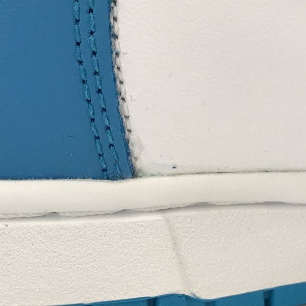 実際に弊社で買取させて頂いた【未使用】NIKE/ナイキ DUNK HI RETRO/ダンクハイ チャンピオンシップ ブルー DD1399-400/28の画像 7枚目