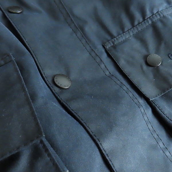 実際に弊社で買取させて頂いたBarbour/バブアー BEAUFORT WAX JACKET ビューフォート ワックスコーティング ジャケット MWX0017NY9138 38の画像 8枚目