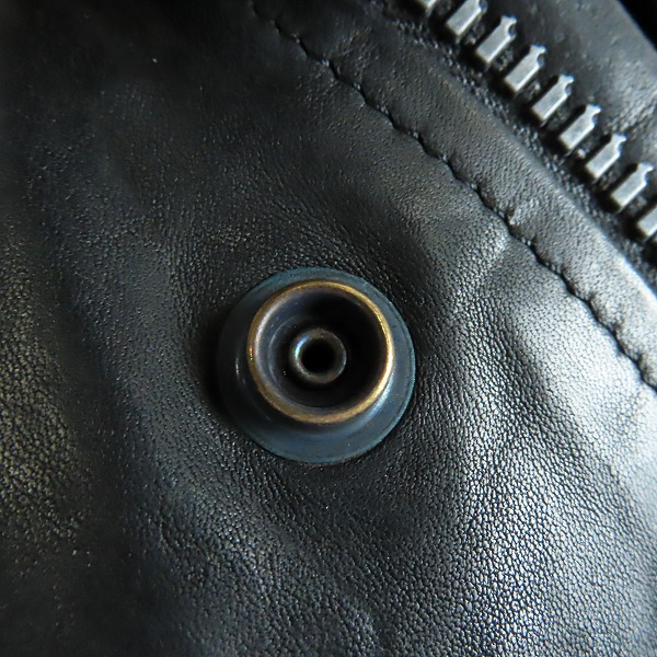 実際に弊社で買取させて頂いたISAMU KATAYAMA BACKLASH/イサムカタヤマバックラッシュ イタリアン ダブルショルダー製品染めダブルライダース 1254-02/Mの画像 6枚目