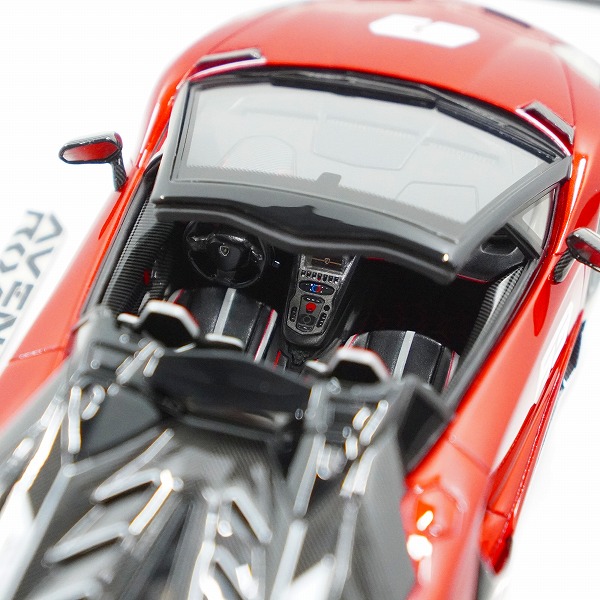 実際に弊社で買取させて頂いたEIDOLON COLLECTION/アイドロン コレクション EM517E ランボルギーニ アヴェンタドール 1/43 ミニカーの画像 7枚目