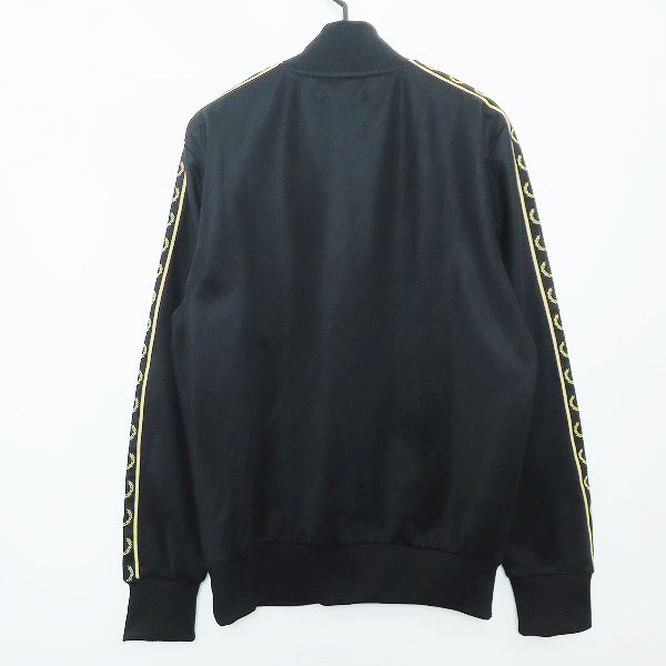 実際に弊社で買取させて頂いたFRED PERRY/フレッドペリー TAPED HALF ZIP TRACK TOP/ハーフジップトラックジャケット J4597/R23/Mの画像 1枚目