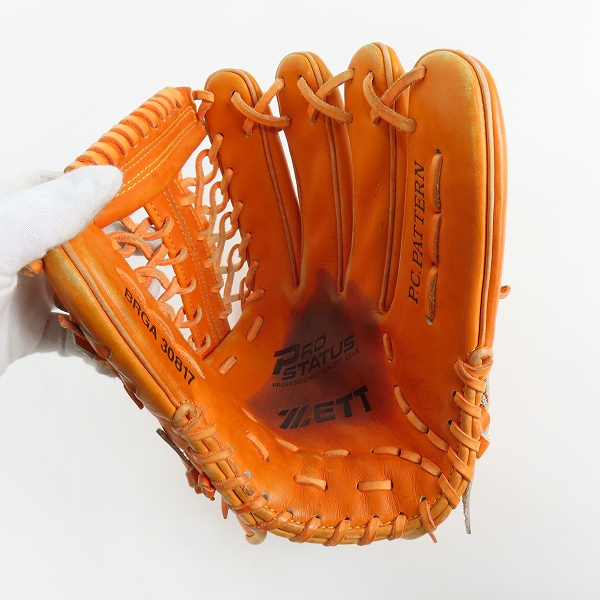 実際に弊社で買取させて頂いたZETT/ゼット 外野手用 軟式グローブ/クラブ プロステータス/BRGA30817の画像 2枚目