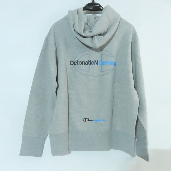 実際に弊社で買取させて頂いた(5)【未使用】DNG DetonatioN Gaming × Champion/チャンピオン フーデッドスウェットパーカー C8-TE101/Lの画像 1枚目