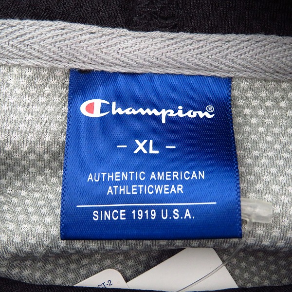 実際に弊社で買取させて頂いた【未使用】Champion/チャンピオン パーカー ストレッチ スクリプトロゴ フーデッドスウェット C3-TS113 XLの画像 2枚目