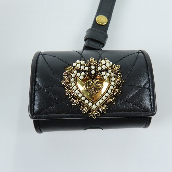 実際に弊社で買取させて頂いたDOLCE&GABBANA/ドルチェ＆ガッバーナ/ドルガバ Airpods用 レザーケース/ストラップ付の画像 1枚目