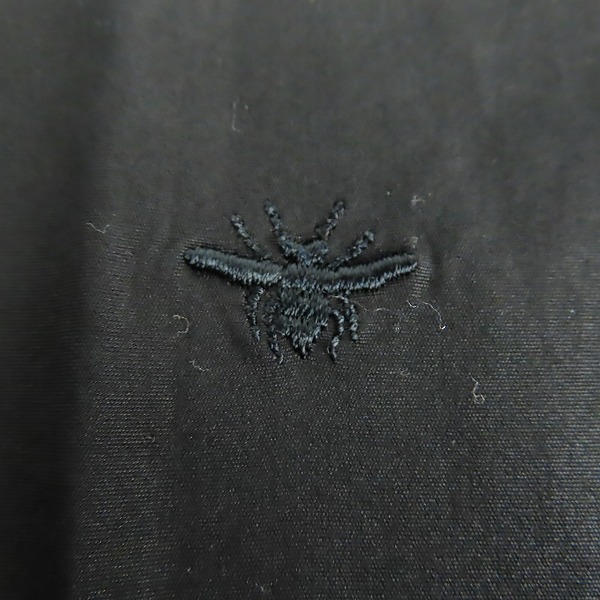 実際に弊社で買取させて頂いたDIOR HOMME/ディオール オム 17AW Bee刺繍比翼ボタンドレス長袖シャツ 733C518B1581/38の画像 5枚目