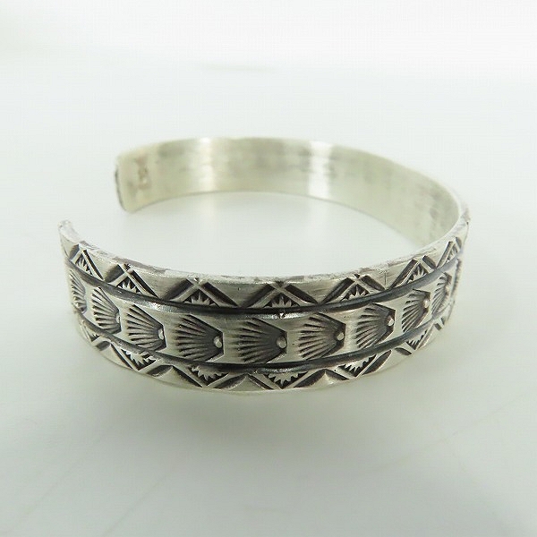 実際に弊社で買取させて頂いたHRM/HOLLYWOOD RANCH MARKET/ハリウッドランチマーケット STERLINGシルバー スタンプワークバングルの画像 4枚目