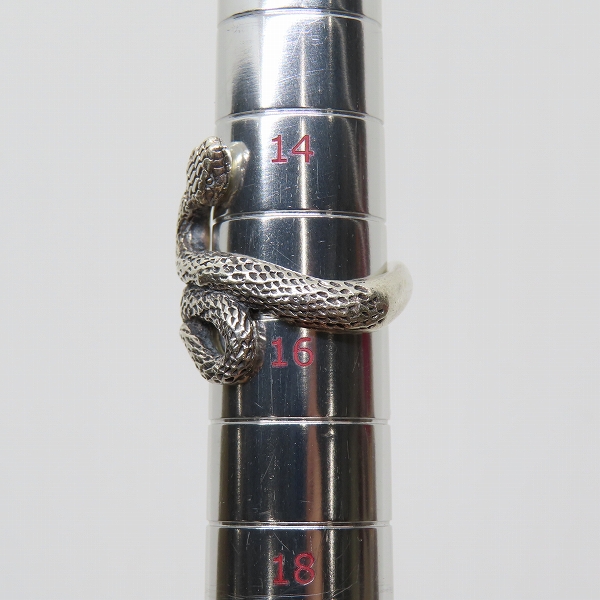 実際に弊社で買取させて頂いたCRAZY PIG/クレイジーピッグ BOOMSLANG SNAKE RING/スネークリング 15.5-16.5号の画像 9枚目