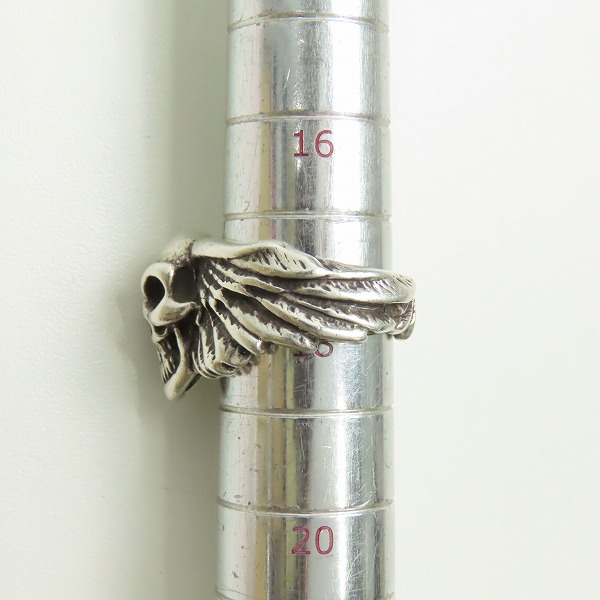 実際に弊社で買取させて頂いた【ギャラ付】BWL/ビルウォールレザー Wing w Good Luck Skull Ring/ウィング w グッドラックスカルリング/18号 の画像 7枚目