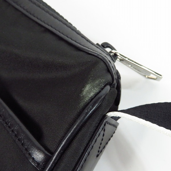 実際に弊社で買取させて頂いたGIVENCHY/ジバンシィ LIGHT 3-CROSS BODY/ナイロン クロスボディバッグ/ショルダーバッグ BK507HK0B5の画像 7枚目