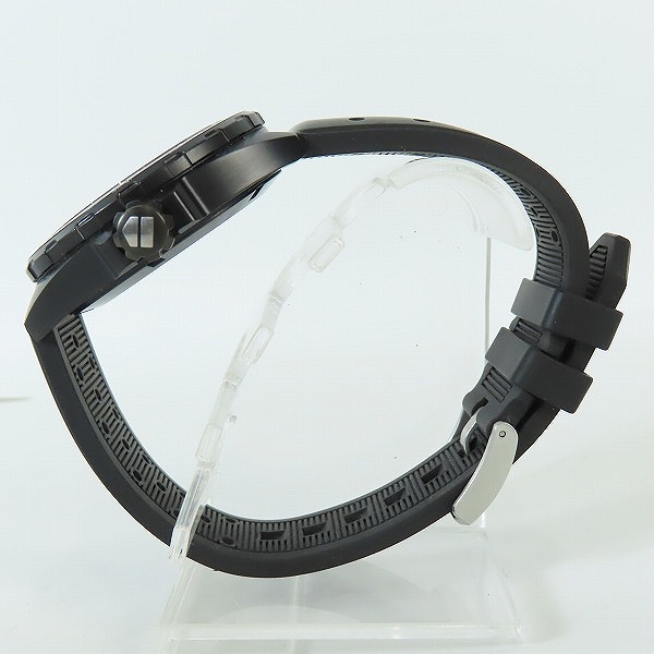 実際に弊社で買取させて頂いたTAG HEUER/タグホイヤー フォーミュラー1 フルブラック デイト キャリバー5 自動巻き 黒文字盤 腕時計 WAZ2115.FT8023の画像 2枚目