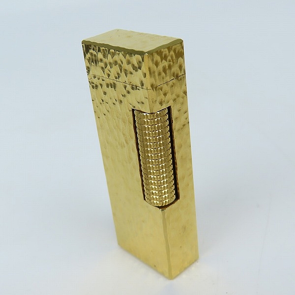 実際に弊社で買取させて頂いたDunhill/ダンヒル ガスライター サイドローラー ゴールドカラー ハンマートーンの画像 4枚目