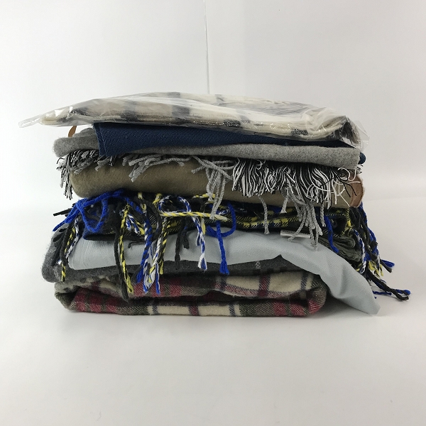 実際に弊社で買取させて頂いた【おまとめ】UNITED ARROWS/ユナイテッドアローズ burberrys/バーバリーズ 4℃/ヨンドシー 他 マフラー/ストールの画像 1枚目