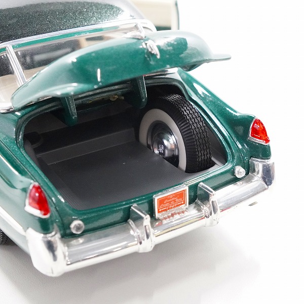 実際に弊社で買取させて頂いた【箱無し】Road Signature/ロードシグネチャー 1949 キャデラック クーペ デビル 1/18 ミニカーの画像 6枚目