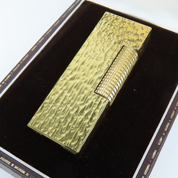 実際に弊社で買取させて頂いたDunhill/ダンヒル ガスライター サイドローラー ゴールドカラー ハンマートーン