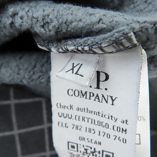 実際に弊社で買取させて頂いた【未使用】C.P.COMPANY/シーピーカンパニー SWEATSHRTS/スウェットシャツ 07CMSS299A XLの画像 3枚目