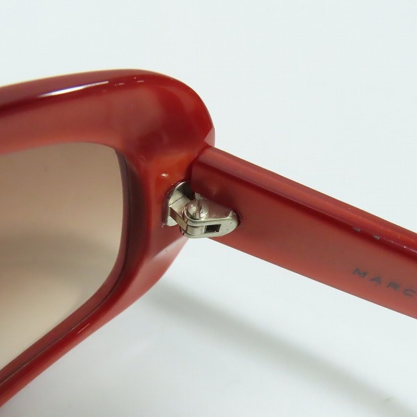 実際に弊社で買取させて頂いたMARC BY MARC JACOBS/マーク バイ マーク ジェイコブス サングラス MMJ040/S の画像 5枚目