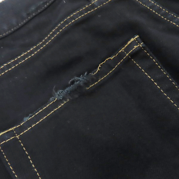 実際に弊社で買取させて頂いたSAINT LAURENT PARIS/サンローランパリ 17SS クラッシュ加工 スキニーブラックデニムパンツ 391659 Y806K/29の画像 9枚目
