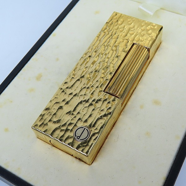 実際に弊社で買取させて頂いたDunhill/ダンヒル ガスライター サイドローラー ゴールドカラー ハンマートーン/ロゴ