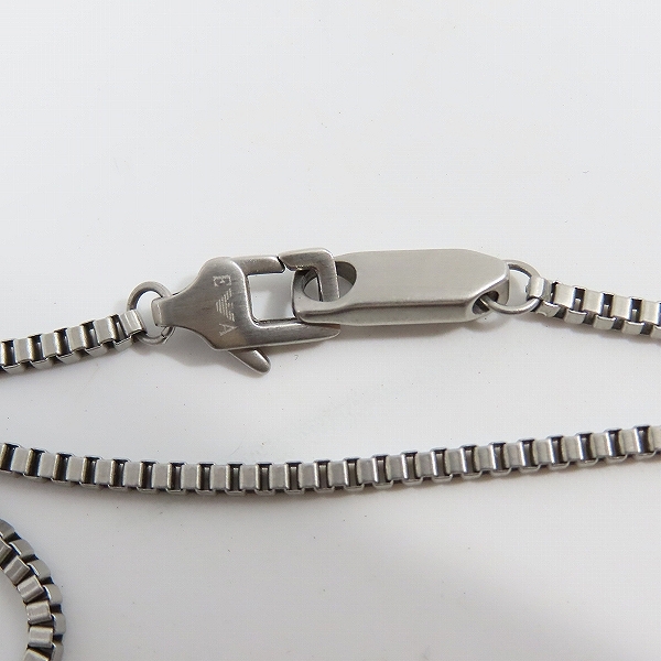 実際に弊社で買取させて頂いたEMPORIO ARMANI/エンポリオアルマーニ ラウンドロゴ チェーンネックレスの画像 4枚目