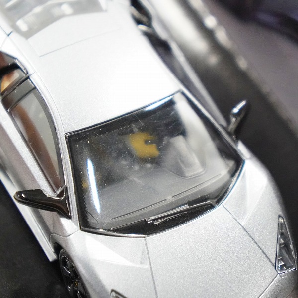 実際に弊社で買取させて頂いたMINICHAMPS/ミニチャンプス 436 103950 Lamborghini Reventon 2007/ランボルギーニ 1/43 ミニカーの画像 7枚目