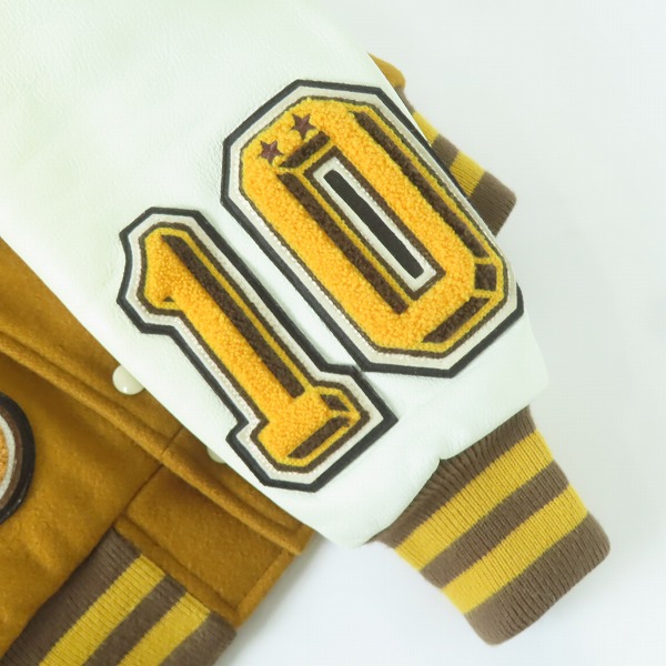 実際に弊社で買取させて頂いたChampion/チャンピオン 袖レザー ワッペン付き スタジャン C3-U620/Mの画像 6枚目