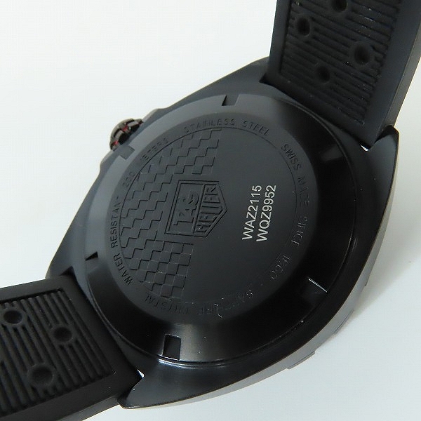 実際に弊社で買取させて頂いたTAG HEUER/タグホイヤー フォーミュラー1 フルブラック デイト キャリバー5 自動巻き 黒文字盤 腕時計 WAZ2115.FT8023の画像 4枚目