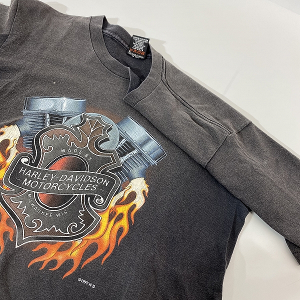 実際に弊社で買取させて頂いたHarley Davidson ハーレーダビッドソン エンジン プリント Tシャツ　Mの画像 3枚目