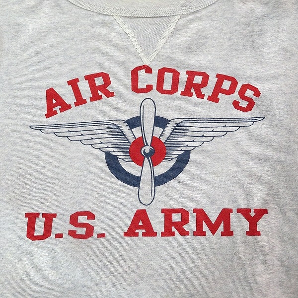 実際に弊社で買取させて頂いたTHE REAL McCOY'S/ザ リアルマッコイズ SPORTING GOODS 全面Vガゼット AIR CORPS スウェット /Lの画像 3枚目