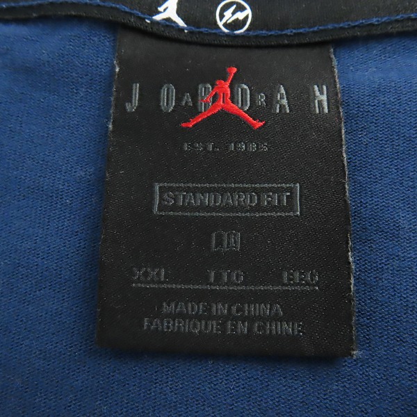 実際に弊社で買取させて頂いたNIKE×FRAGMENT DESIGN/ナイキ×フラグメントデザイン Lifestyle Top x Fragment Tシャツ 半袖 DA2985-414/XXLの画像 2枚目