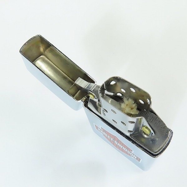実際に弊社で買取させて頂いたZIPPO/ジッポー HARLEY-DAVIDSON/ハーレーダビッドソン 2003年製の画像 4枚目