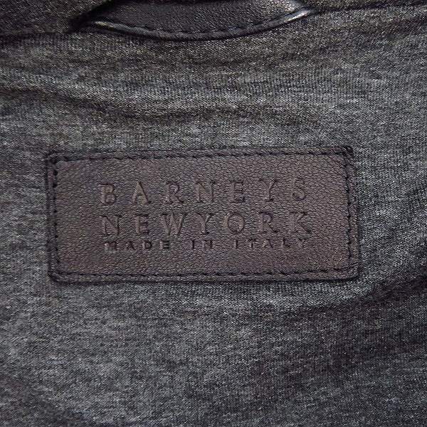 実際に弊社で買取させて頂いたBARNEYS NEW YORK/バーニーズニューヨーク フーディー ライダースジャケット /US42の画像 2枚目