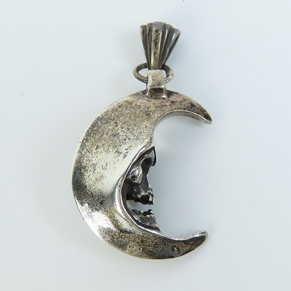 実際に弊社で買取させて頂いたCRAZY PIG/クレイジーピッグ スカルインザムーンペンダントの画像 2枚目