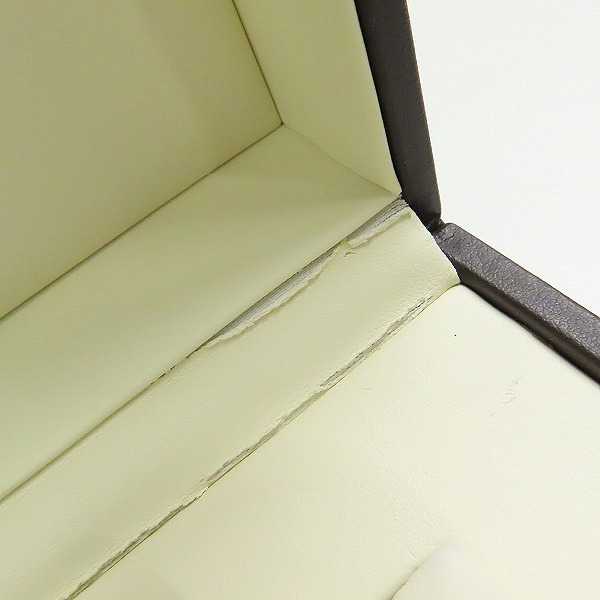 実際に弊社で買取させて頂いた【未使用/動作未確認】TAG Heuer/タグホイヤー アクアレーサー クロノグラフ 300m 43mm クォーツ腕時計 CAY111A.BA0927の画像 7枚目