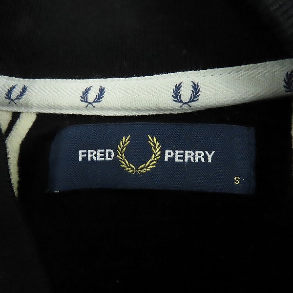 実際に弊社で買取させて頂いたFRED PERRY/フレッドペリー ストライプ ジップアップ ジャケット FZ2632/Sの画像 2枚目