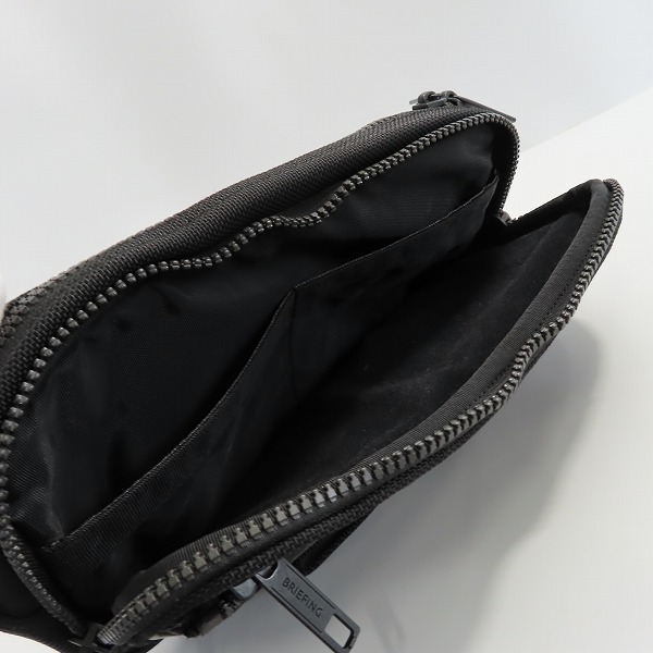 実際に弊社で買取させて頂いたBRIEFING/ブリーフィング FUSION MOBILE POUCH/フュージョン モバイルポーチ BRA221A30の画像 3枚目